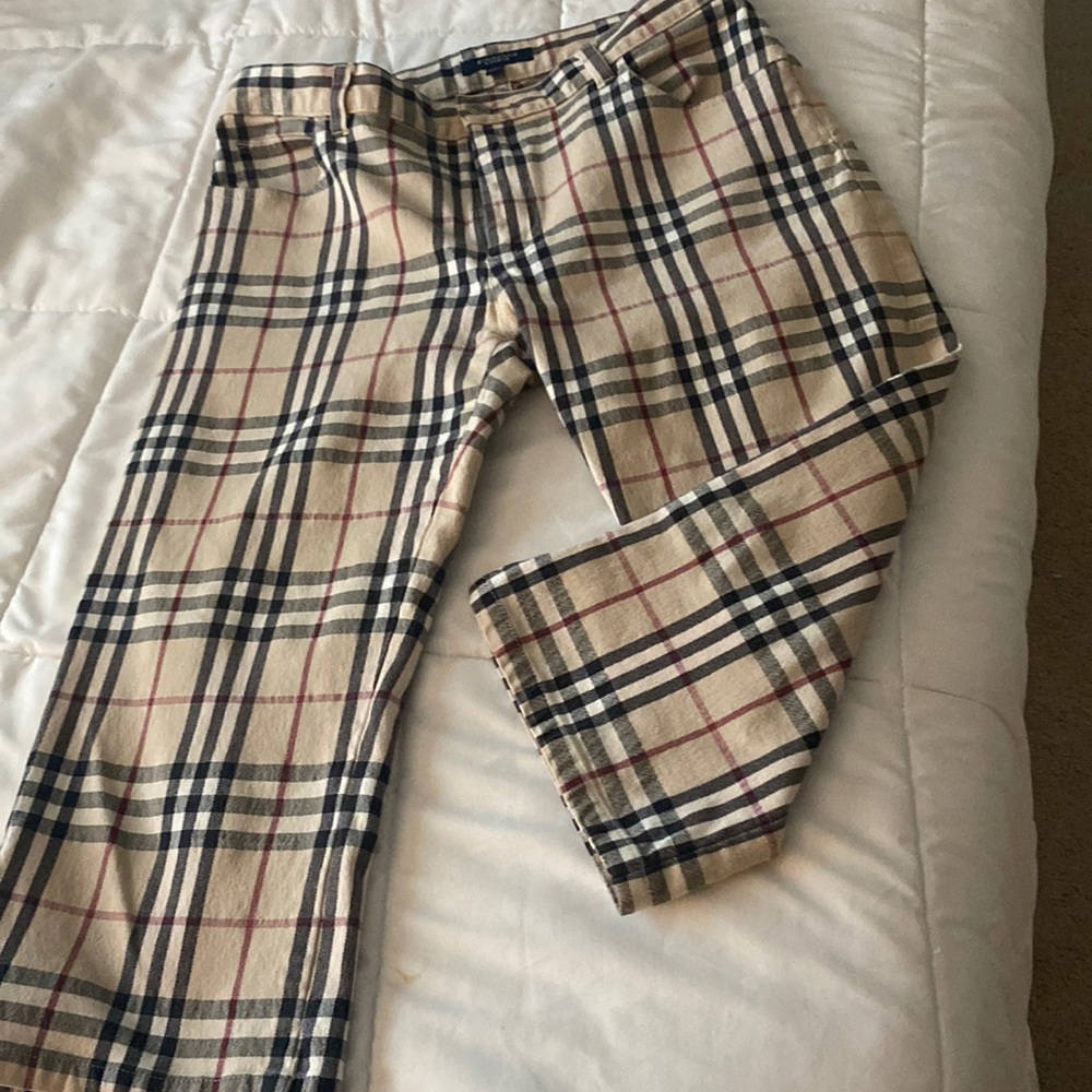 Burberry Capris